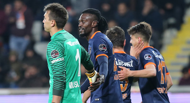 Adebayor: Dünyanın en kolay gollerinden birini attım