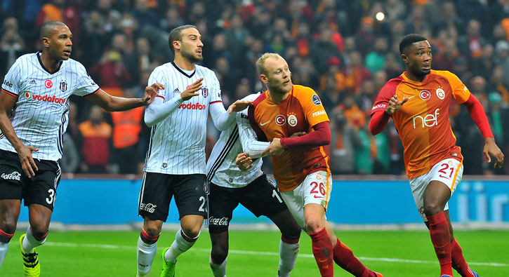 Galatasaray'da ilk ayrılık