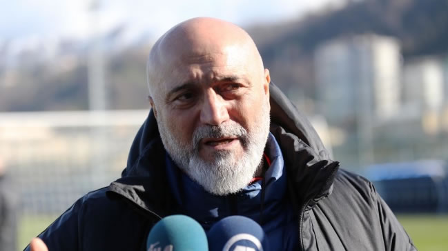 Hikmet Karaman taraftardan destek istedi