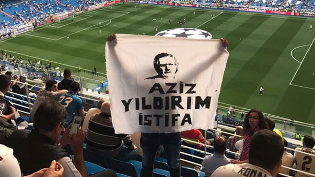 Real-Bayern karşılaşmasında 'Aziz Yıldırım istifa' çağrısı
