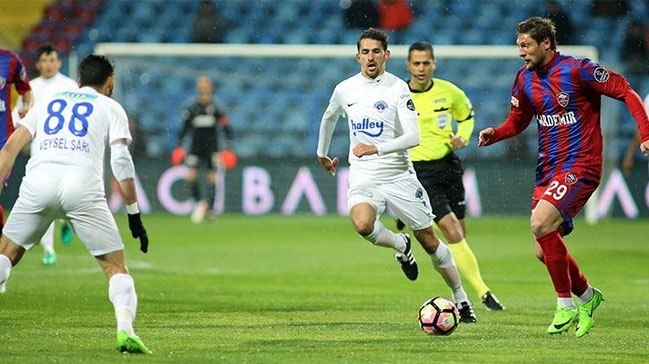 Karabükspor-Kasımpaşa maçından gol sesi çıkmadı