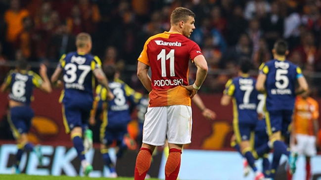 Podolski: Derbi zaferiyle veda etmek isterdim