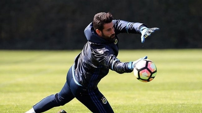 Volkan Demirel'e derbi uyarısı geldi