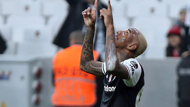 Talisca Premier Lig'e gidemiyor