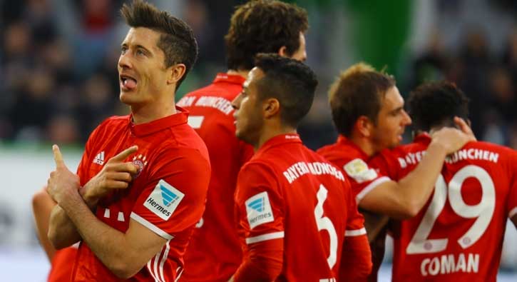 Bayern, Wolfsburg karşısında şov yaptı! Şampiyon...