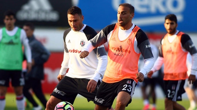 Beşiktaş'ta Fenerbahçe derbisi hazırlıkları sürüyor