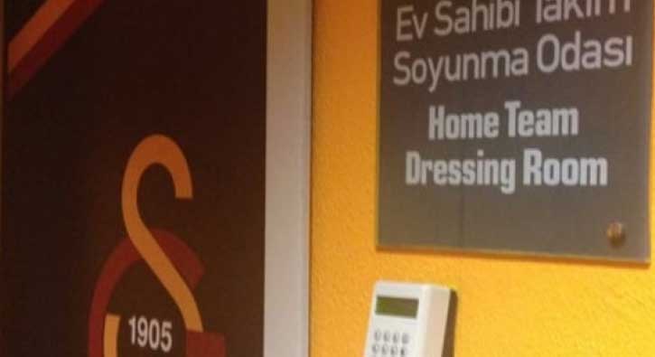Galatasaray soyunma odasında konuşulanlar ortaya çıktı