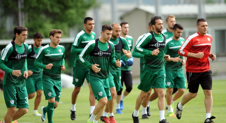 Bursaspor'da Batalla ve Faty takımdan ayrı çalıştı