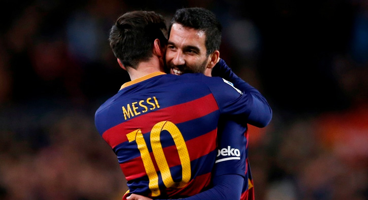 Arda Turan, Çin'den gelen rekor teklifi reddetti