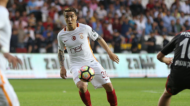 Josue, Galatasaray'da kalacak mı? Açıkladı... 