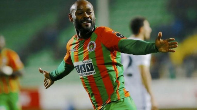 Vagner Love coştu, Alanyaspor kazandı