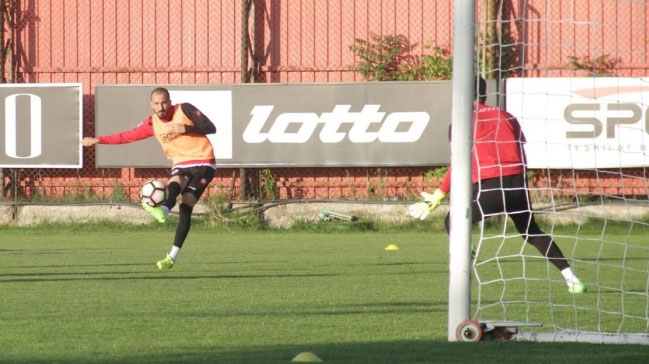 Ahmet İlhan Gençlerbirliği antrenmanına katıldı