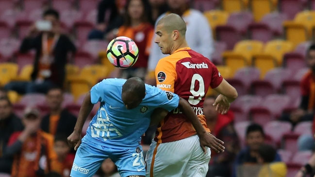 Eren Derdiyok mücadeleyi tamamlayamadı