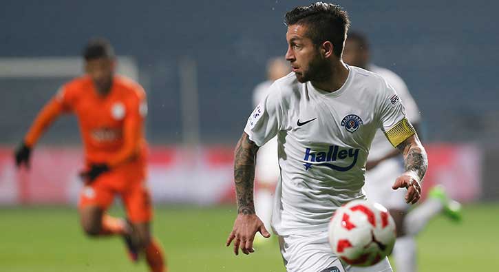 Galatasaray, Adem Büyük transferini bitirdi