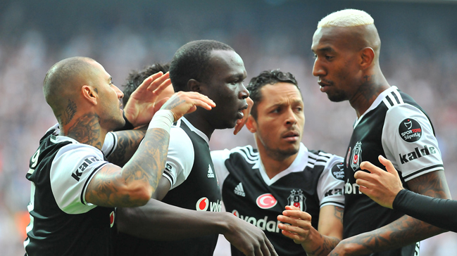 Şampiyonluk şarkılarıyla 3. yıldıza...