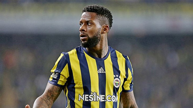 Beşiktaşlı yöneticiler Lens'in menajerleriyle buluştu