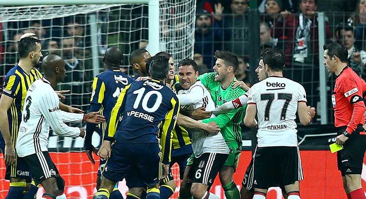 Tosic'den flaş Van Persie göndermesi! 
