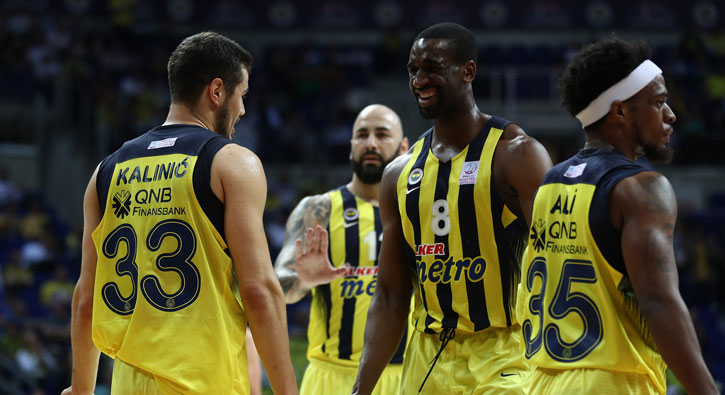 Darüşşafaka Doğuş'u 95-81 mağlup eden Fenerbahçe, seriyi 2-0'a getirdi