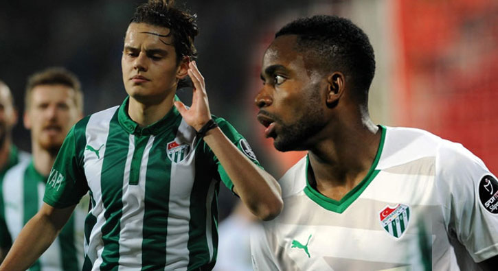 Bursaspor'dan takım arkadaşı olan Bakambu ve Enes Ünal, Villarreal'de buluştu