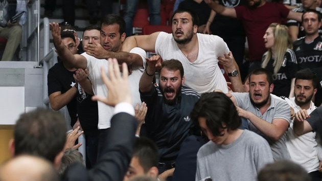 Olay! Başkan takımı geri çekti!