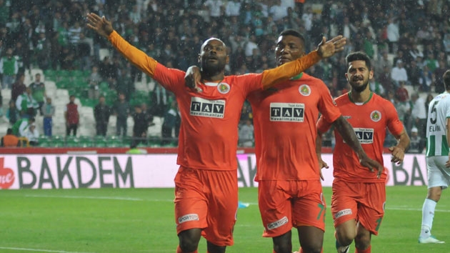 Vagner Love'a teklif yağıyor