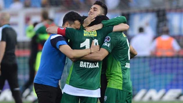 38 puanla ligde kalan Bursaspor 40 puanla düşme acısı yaşamıştı