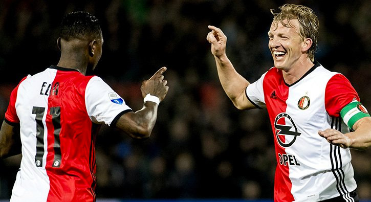 Eljero Elia imza atmak için İstanbul'da