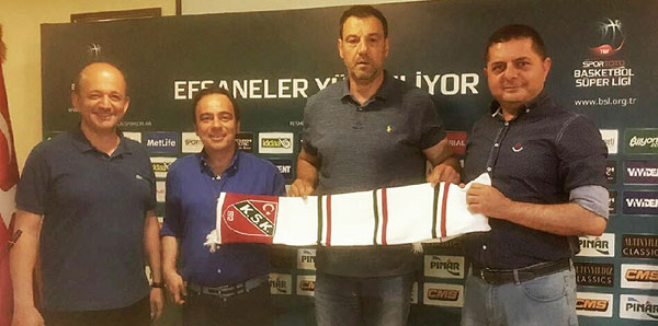Pınar Karşıyaka Aleksandar Trifunovic'le anlaştı