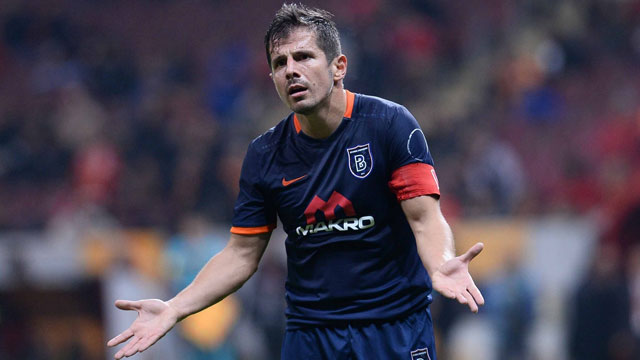 Emre Belözoğlu resmen açıklandı