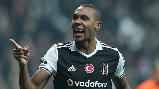 Marcelo'ya iki dev talip daha