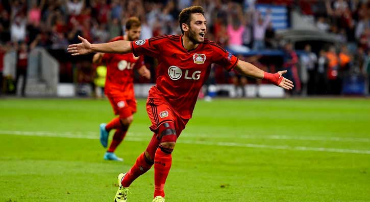 Hakan Çalhanoğlu pazartesi günü imzalıyor 