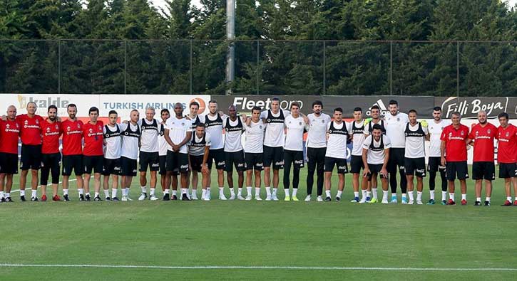 Son şampiyon sahaya indi 