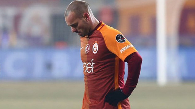 FLAŞ! Galatasaray'da Sneijder kadroda yok