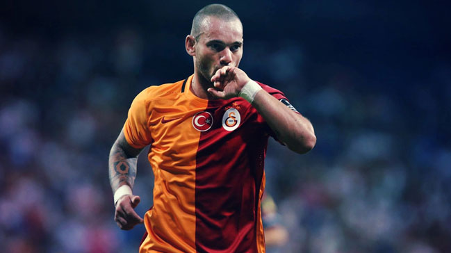 BOMBA! Başakşehir, Sneijder'i resmen açıkladı!