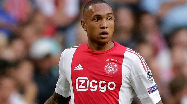 Kenny Tete'nin Lyon'a transferi açıklandı