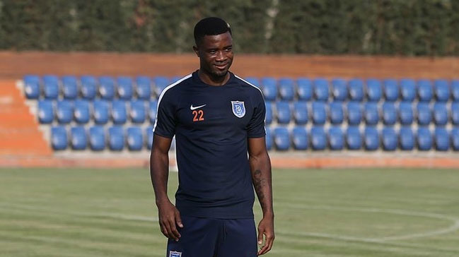 Başakşehir'de Chedjou sakatlandı
