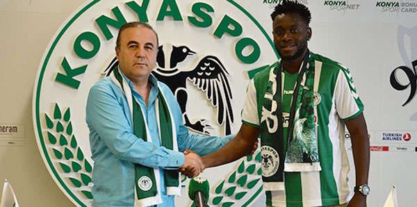 Kongolu stoper Wilfred Moke Konyaspor'a imzayı attı