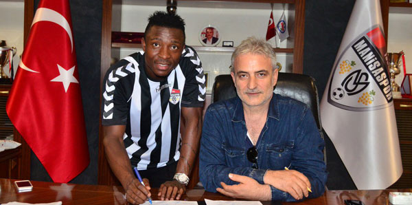 Manisaspor 2 transferi bitirdi