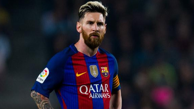 Messi 'Bayrak futbolcu' olma yolunda