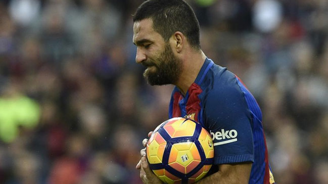 Arda Turan'ın sponsor etkinliğine gönderilmesi eleştiri aldı