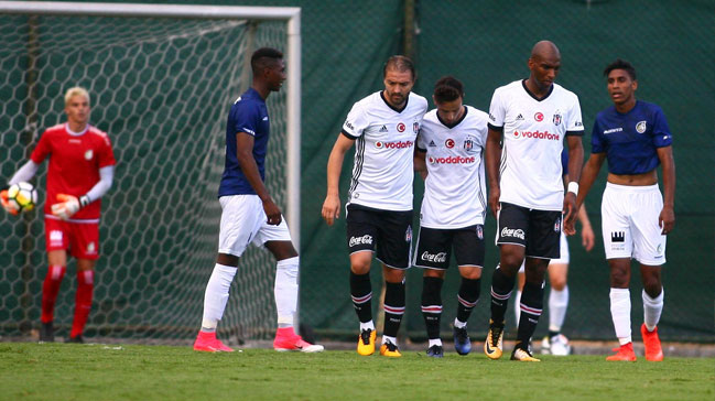 Beşiktaş'ın ilk hazırlık maçında gol yağmuru
