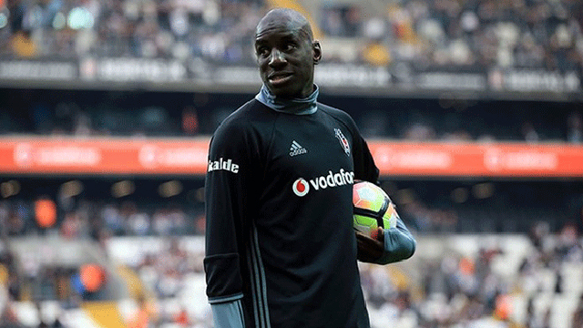 Beşiktaş Demba Ba'dan vazgeçmiyor