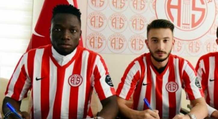 Antalyaspor'da iki ayrılık 
