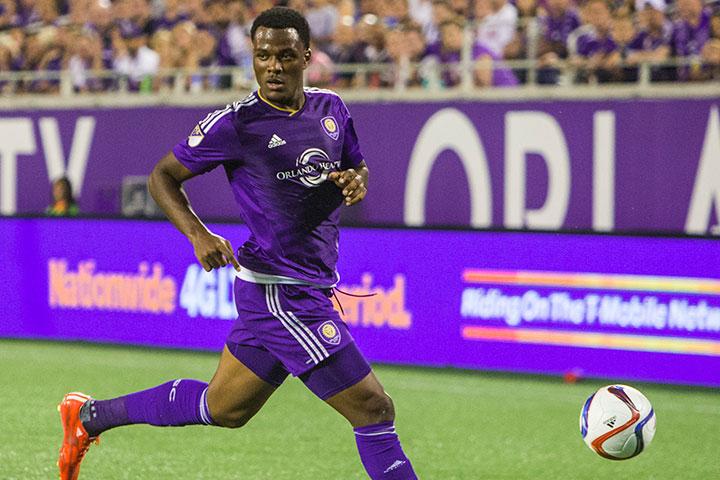 Beşiktaş'a değişik bir futbolcu önerdiler! Cyle Larin...