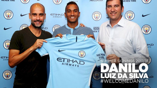 Danilo resmen Manchester City'de