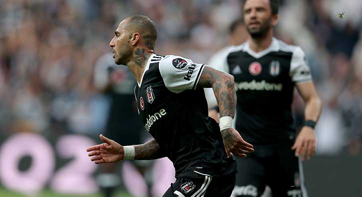 Quaresma'ya ceza şoku! 2 gün geç gelince...