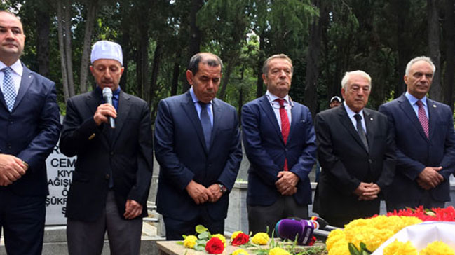 Ali Sami Yen vefatının 66. yılında anıldı