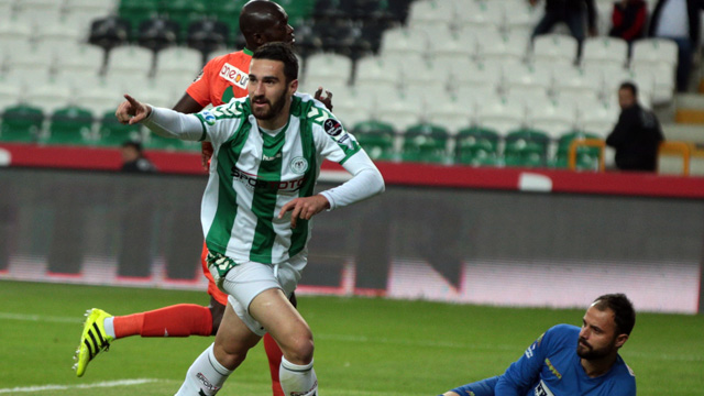 Aykut Kocaman eski öğrencisini getiriyor