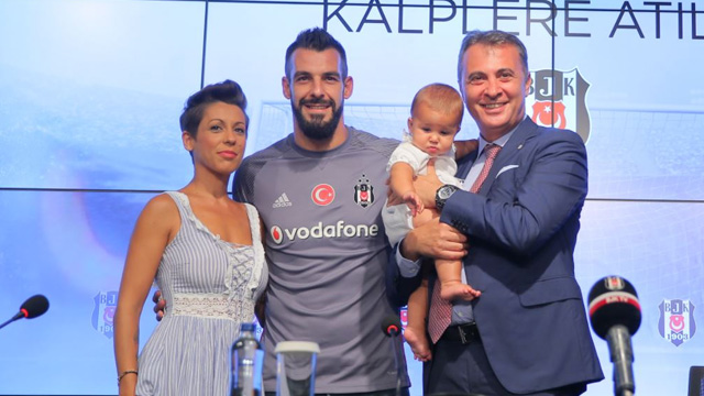 Negredo çıtayı yükseltti, atacağı gol sayısını söyledi!