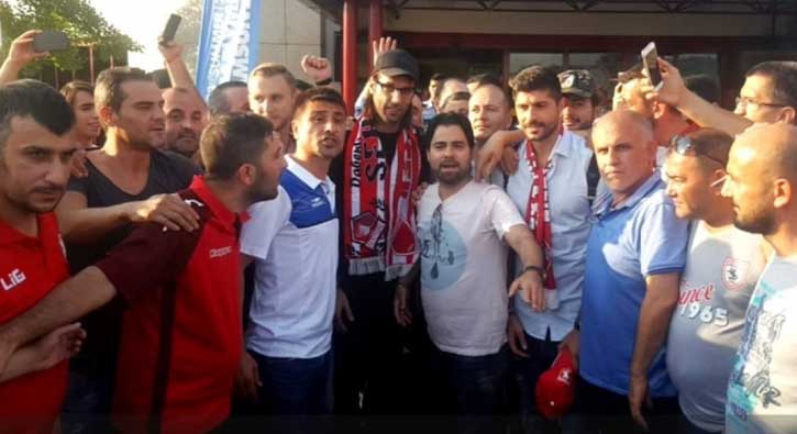 Samsunspor'un Yunan oyuncuları coşkuyla karşılandı